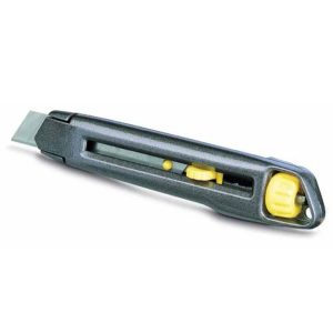 Φαλτσέτα  Μεταλλική 18mm Stanley